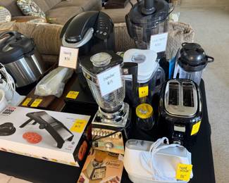 Kitchen small appliances