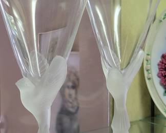 Sasaki with frosted glass dove stems