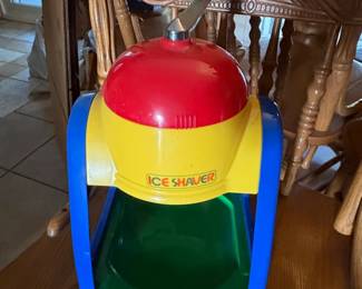 Vintage Looney Tunes Bugs Bunny Snow Cone Maker