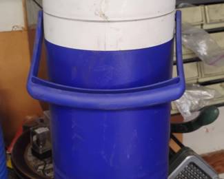 Igloo Legend Gallon Beverage Cooler
