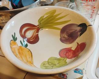 Vintage Mancioli Hand Painted Vegetable Motif Serving Bowl