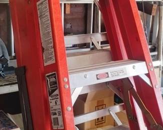 Werner Foot Fiberglass Step Ladder, Type IA, lbs Capacity