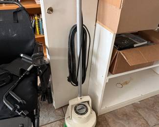 Oreck Orbiter Floor Machine