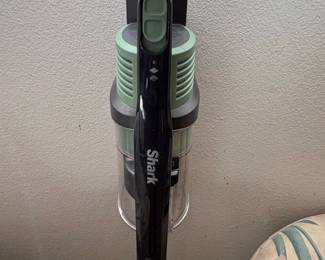 Shark Rocket Pro Cordless Stick Vacuum IZC second image