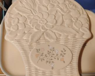 Vintage Pfaltzgraff Flower Basket Trivet