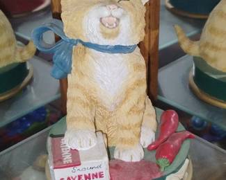 Fitz and Floyd CatChoo Figurine