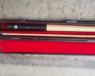 Vintage TwoPiece Billiard Cue with Case  Spalding second image