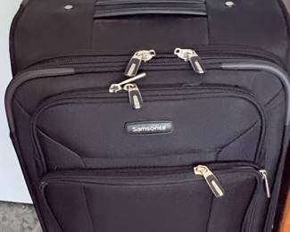 Samsonite Softside Spinner CarryOn Luggage second image