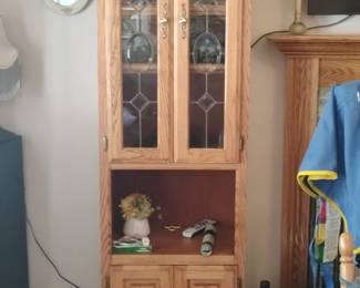 Amish Oak Corner Curio Cabinet with Leaded Glass