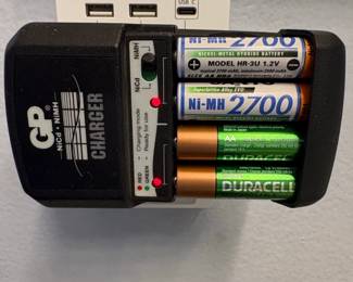 GP NiCd or NiMH Battery Charger with Sanyo and Duracell AA Batteries