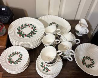 Vintage mid century Holly by Scio dinnerware