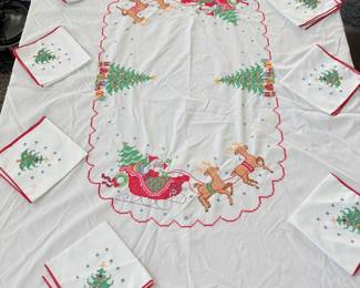 Christmas Table Cloth & Napkins