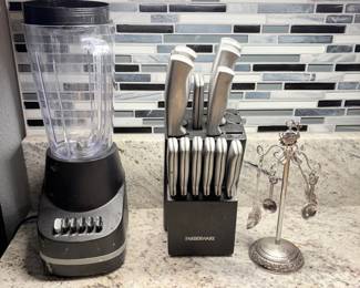 Blender, Knives, Measuring Spoons