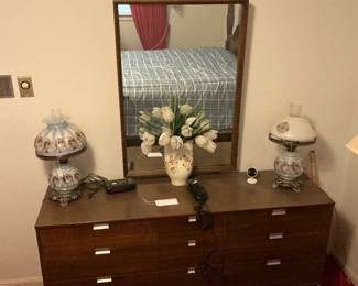 Another MC M dresser with a single mirror