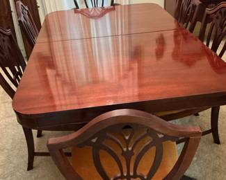 This table has two extra leaves well kept