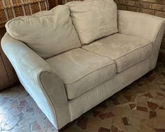 Love seat