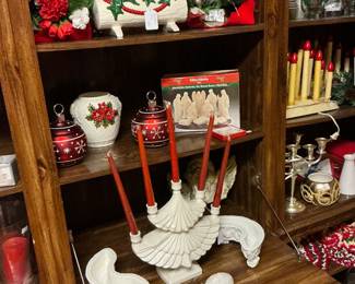 Thats a beautiful vintage Christmas collection