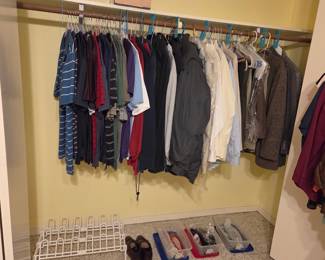 Men’s gently used clothing 