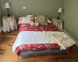 free mattress and spring - queen