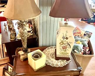Lamps and end table.