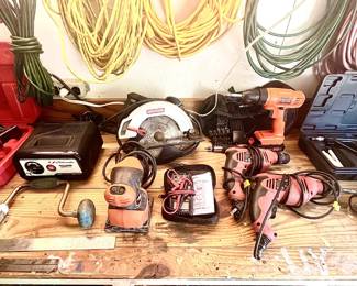 More assorted tools.