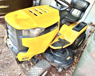 2018 Cub Cadet riding mower. Needs carburator cleaned.