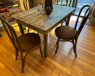 There are 9 bentwood chairs total, 5 of them have matching seats
