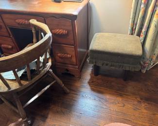 So many cute misc. vintage footstools here or misc. small tables, found items