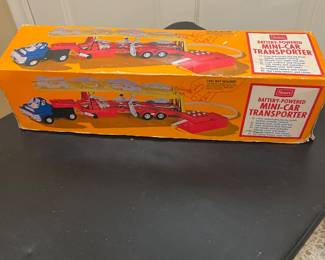 'Vintage Mini Car' Transporter toy