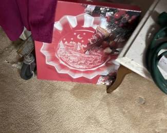 Mikasa Christmas theme plate