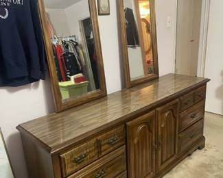 Double Mirror Dresser w/ 9 drawers