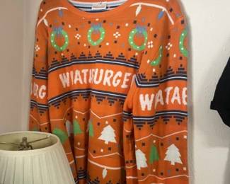 Fun 'Whataburger' Sweater - size xl