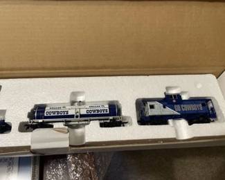 Dallas Cowboys Collector train end and caboose!