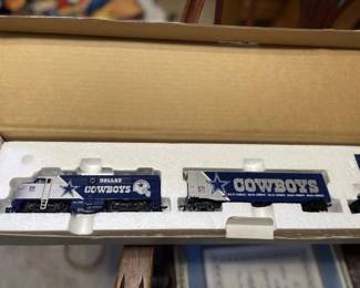 Dallas Cowboys Commerative Train - new in box