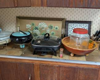 Vintage chafing fish, hand painted tray