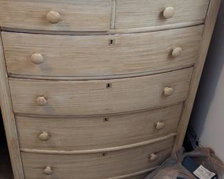 Chest matching twin bed. Will separate.