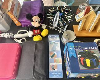 After losing Minnie, gambling took its toll on Mickey.