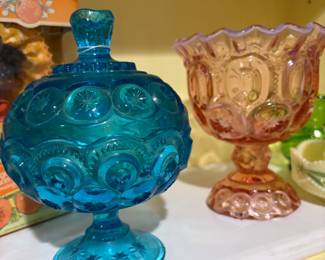 Vintage L. E. Smith blue moon and stars covered candy dish and passion pink opalescent , moon, and stars ruffle dish