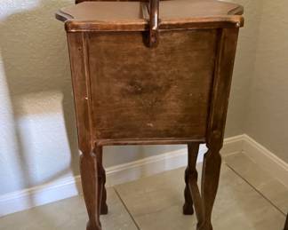 sewing stand 1930s\-40s