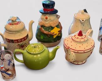 Holiday Teapots/serve ware