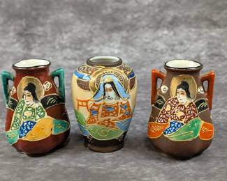 tiny satsuma vases