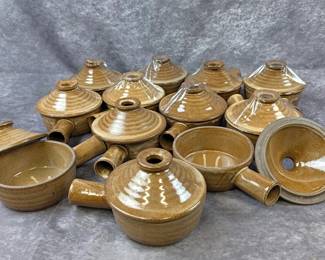 soup bowls with lids