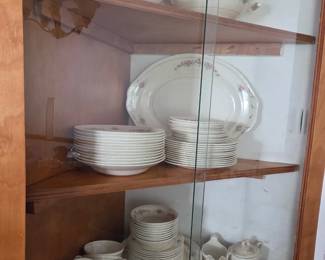 Vintage Homer Laughlin "Eggshell Georgian" in Countess pattern: dinnerware set, teacups & saucers, sugar & creamer pieces, platters, bowl with lid and gravy boat