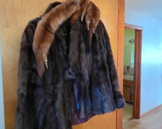 Wurzberg's of Grand Rapids: mink jacket & 2 separate 4-pelt full body taxidery mink stoles