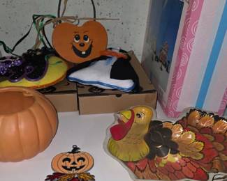 turkey tray & halloween decor