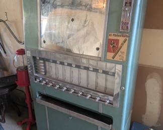 National Vendors Coin - Op Vending Machine