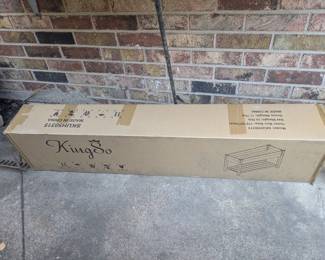 Kingso Wooden Planter Box - elevated 