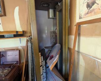 Vintage Telephone Booth - phone missing 