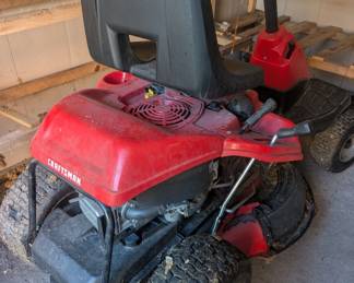 Craftman Riding Lawnmower 