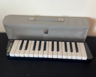 Hohner Piano 26 Melodica with Original Hard Case